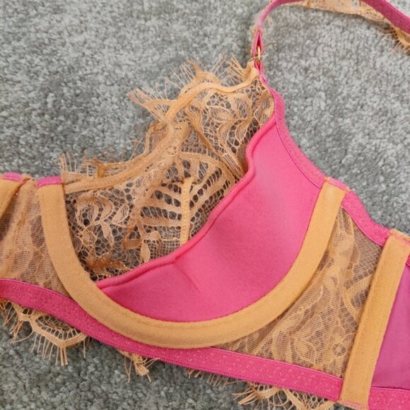 Linga Dore Women's Pink Lace Bra Size 32B NEW Romantic Gift Christmas - Picture 7 of 8